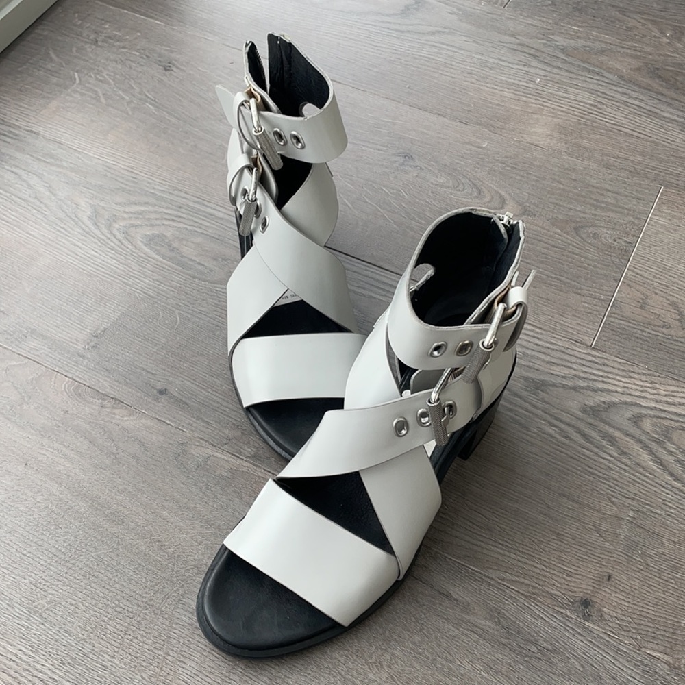 Rag & Bone Leather Light Grey Sandals